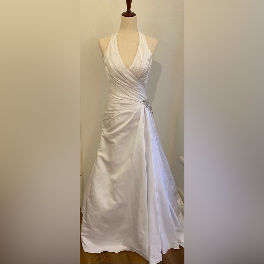 NWT Sincerity Bridal Halter White Wedding Dress